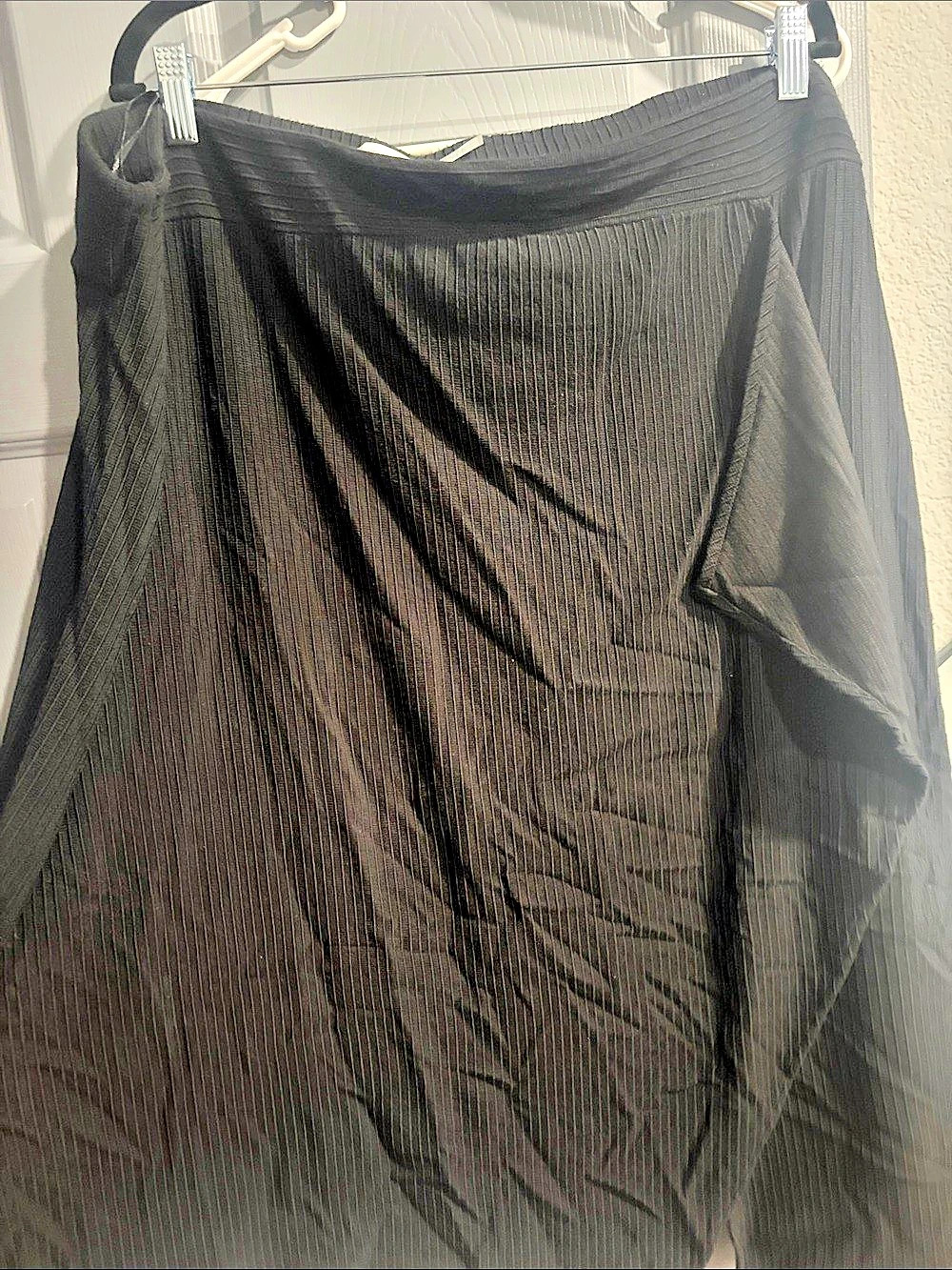 Calvin Klein Pleated Midi Skirt in Black Like New